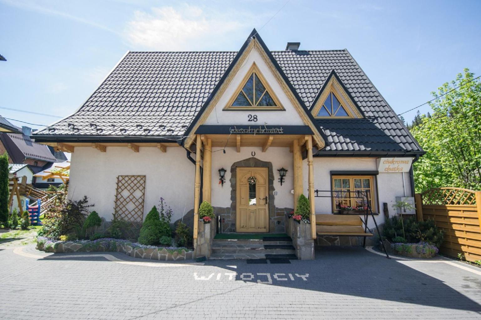 Ciukrowa Chatka Sauna & Jacuzzi โปโรนิน ภายนอก รูปภาพ